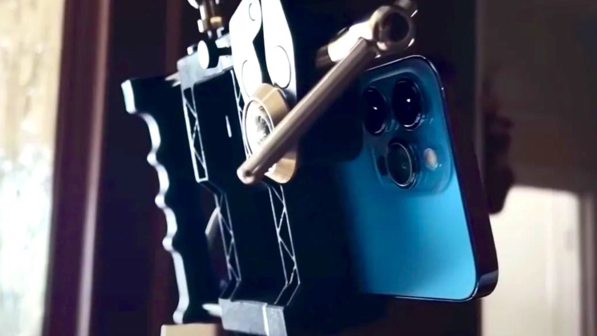 L'iPhone 13 Pro dans une production vidéo.  Image : Pomme