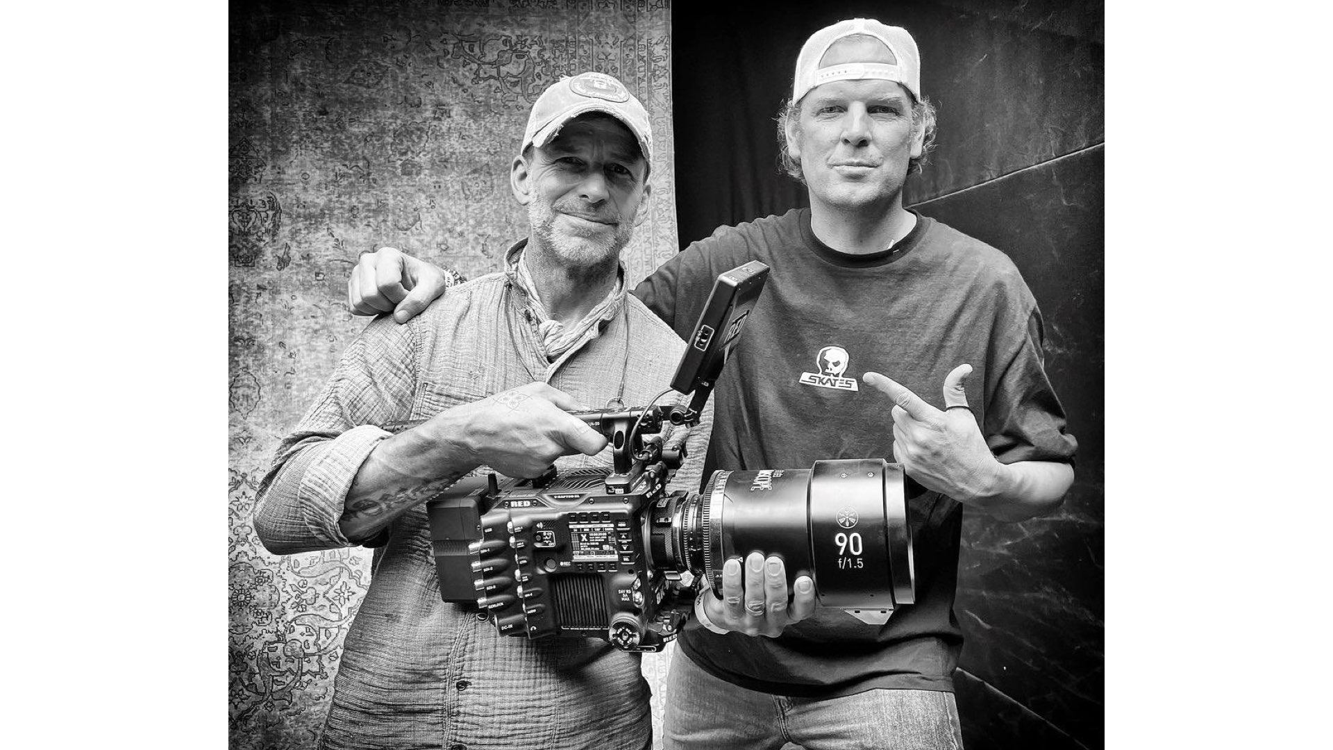 Snyder et Land.  Avec le V-Raptor XL et l'objectif Summiscope.  Crédit : Jarred Land