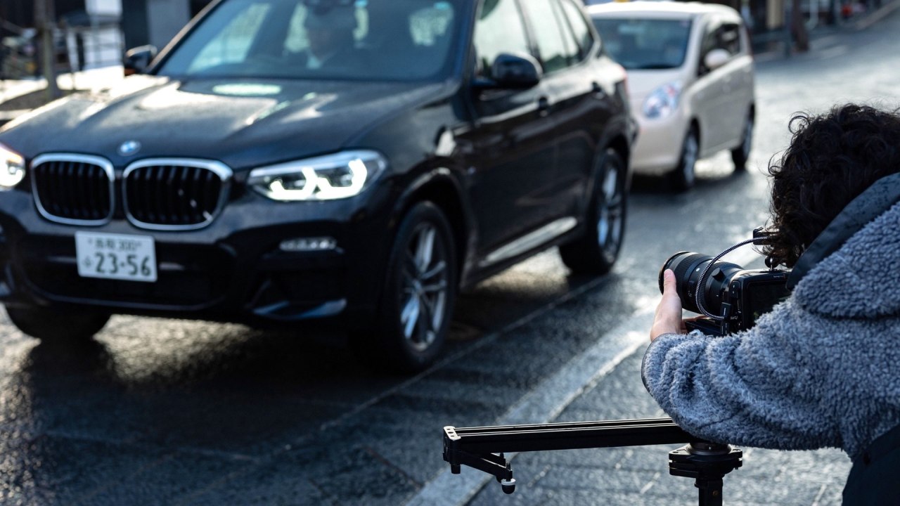 Tournage 'Avec BMW Web'.  Image : 'oiseau et insecte'