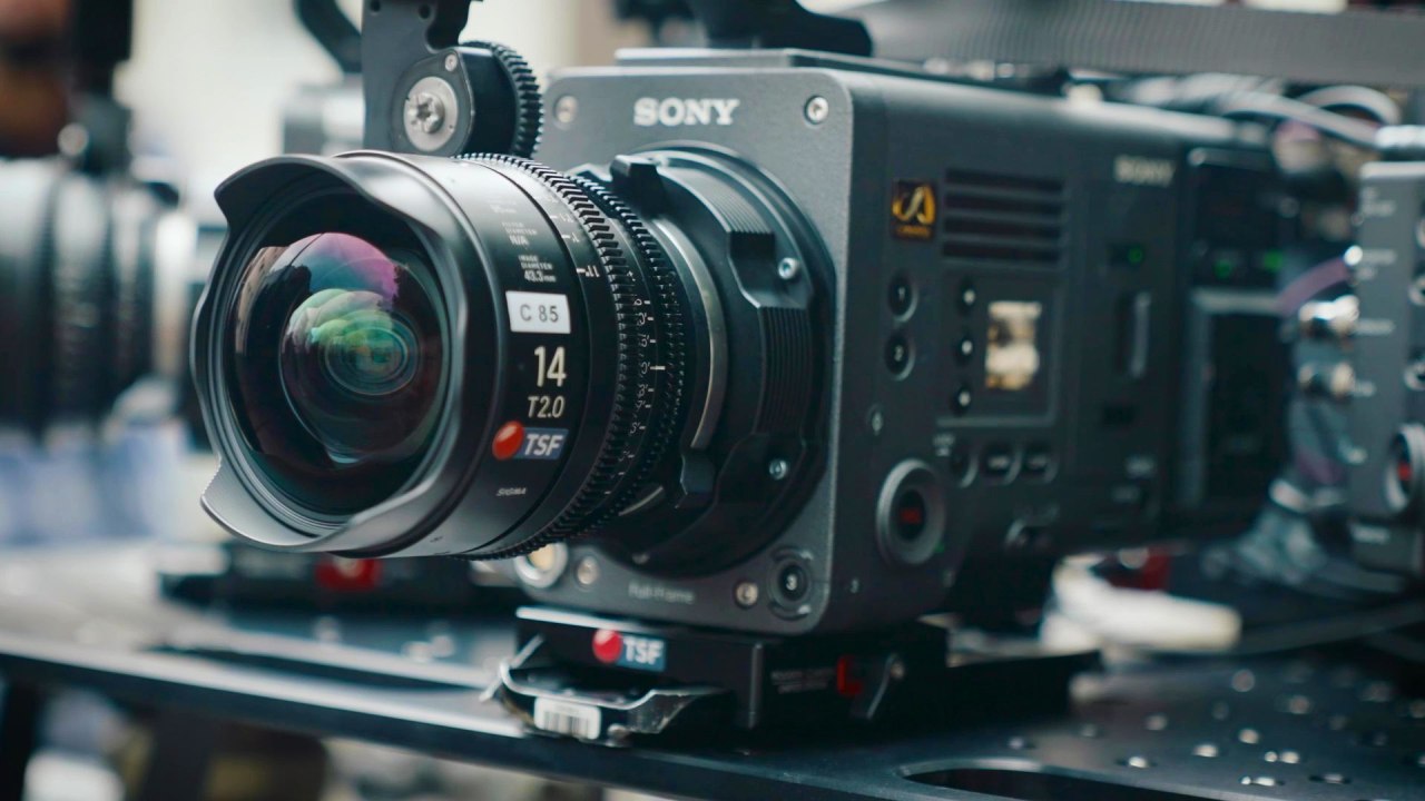 Le Sony VENICE associé à un objectif 14 mm.  Photo : Sony