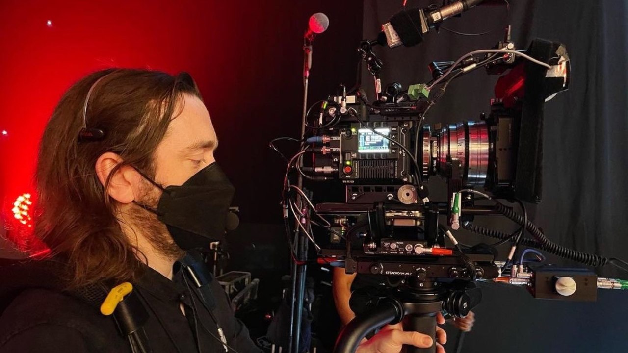 BTS de Creed III - Le V-Raptor ROUGE.  Photo de Kramer Morgenthau
